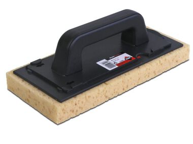 Float with Replaceable Super Pro Sponge
The super pro sponge float, made of flexible polyester-based polyurethane, has a medium level of absorption and is ideal for general cleaning of all surfaces, and is compatible with the use of acid-based cleaning p