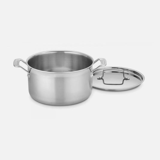 No other piece of cookware is as essential to good cooking as the stockpot. The wide design of the stockpot maximizes the reduction of liquids, for more concentrated stocks and heartier, more flavorful soups and stews. Whether you're preparing a stock for